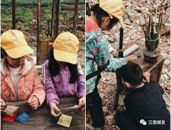 △ 學(xué)生仔細(xì)端詳已經(jīng)不再使用的各種紙質(zhì)老證件 △ 觀展學(xué)生對(duì)播放的聲音場(chǎng)特別好奇，蹲下認(rèn)真?zhèn)榷鷥A聽